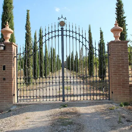 Фермерский дом Fattoria Le Giare