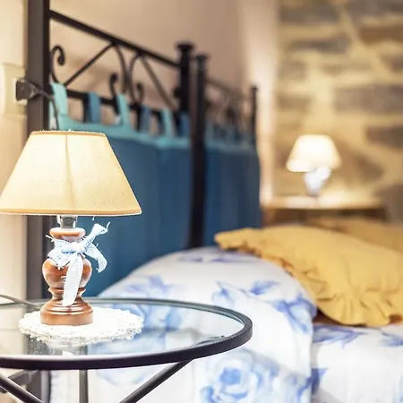 Fattoria Le Giare Agriturismo مزرعة للإقامة *