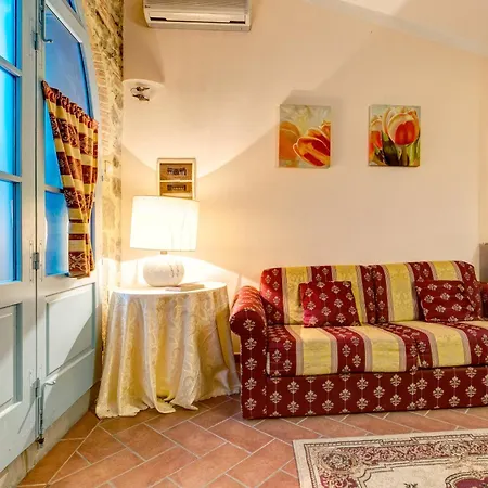 مزرعة للإقامة Fattoria Le Giare Agriturismo