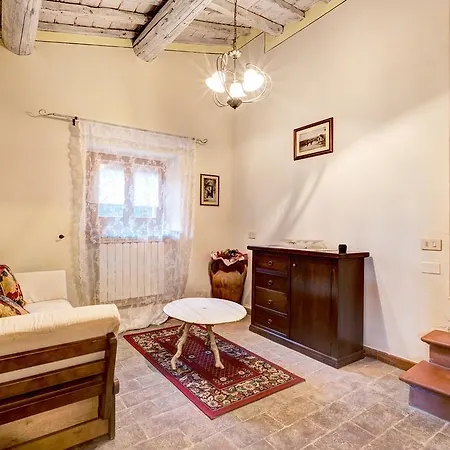 Farm stay Fattoria Le Giare Agriturismo Cortona