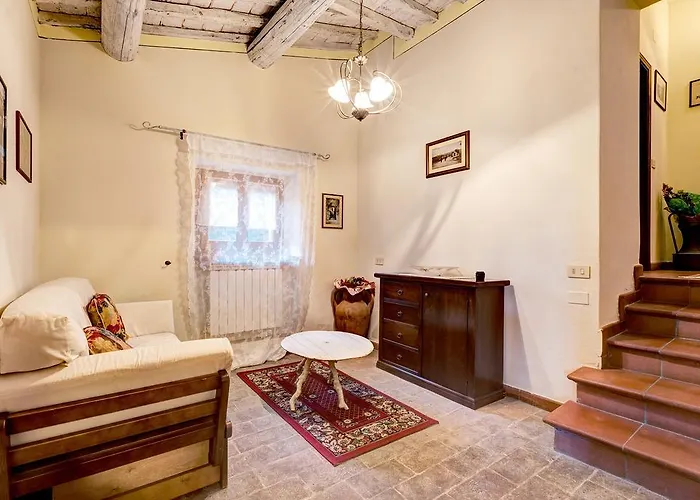 Фермерський будинок Fattoria Le Giare Кортона